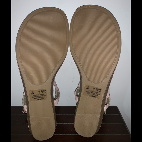 Women’s Carlos Santana “Teagan 2” Suede Sandals Size 9M NWOB - Picture 6 of 8